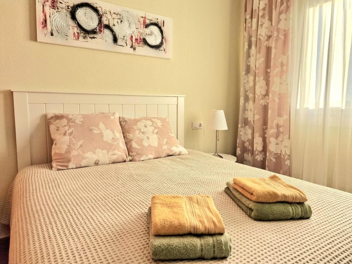 Cozy Apartment With Sea View Торрев'єха Екстер'єр фото