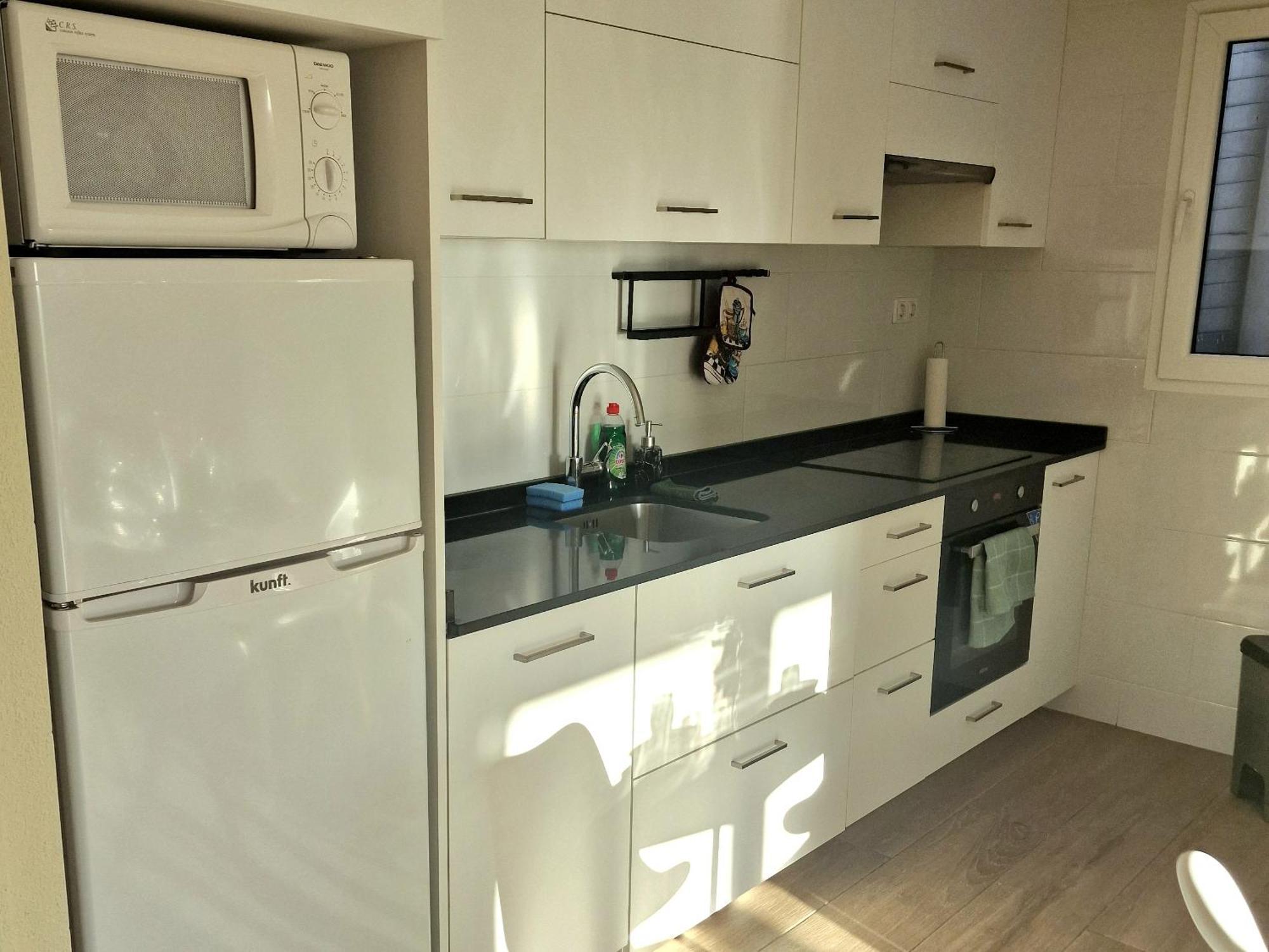 Cozy Apartment With Sea View Торрев'єха Екстер'єр фото