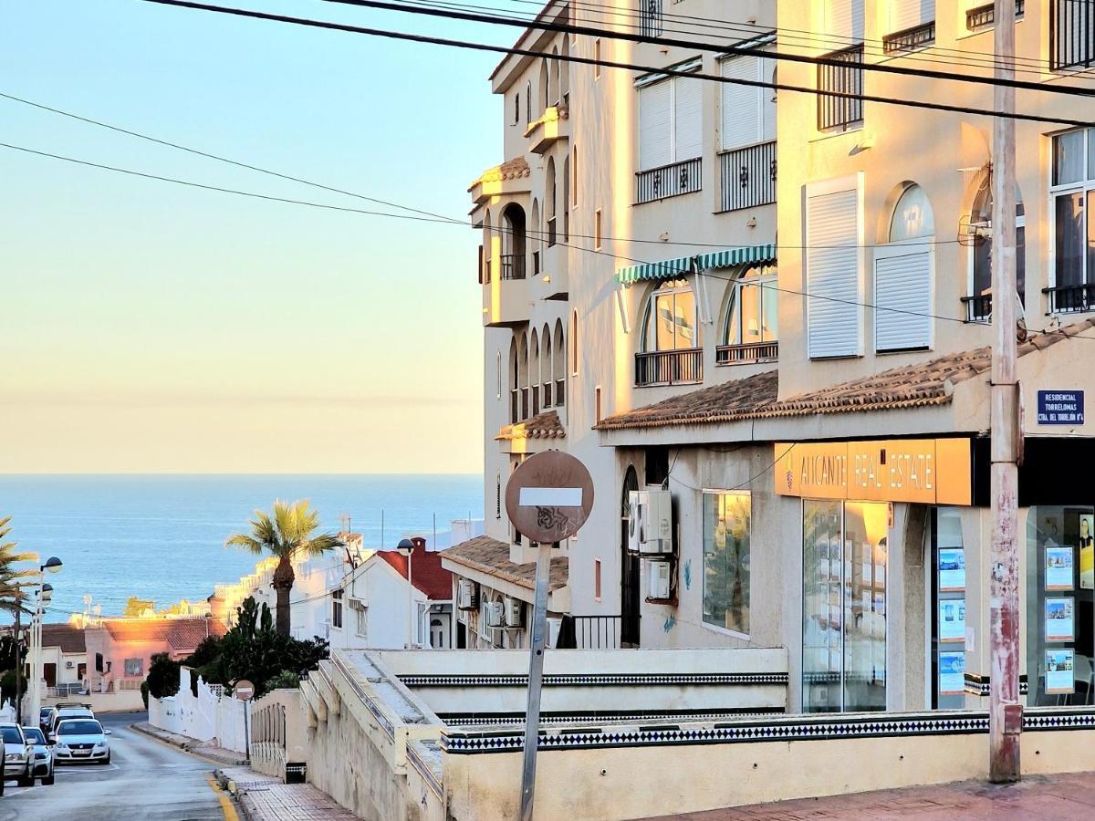 Cozy Apartment With Sea View Торрев'єха Екстер'єр фото